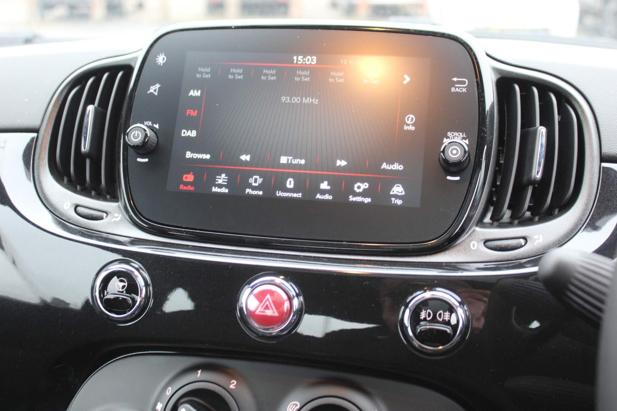 Fiat 500 Hybrid Image 17