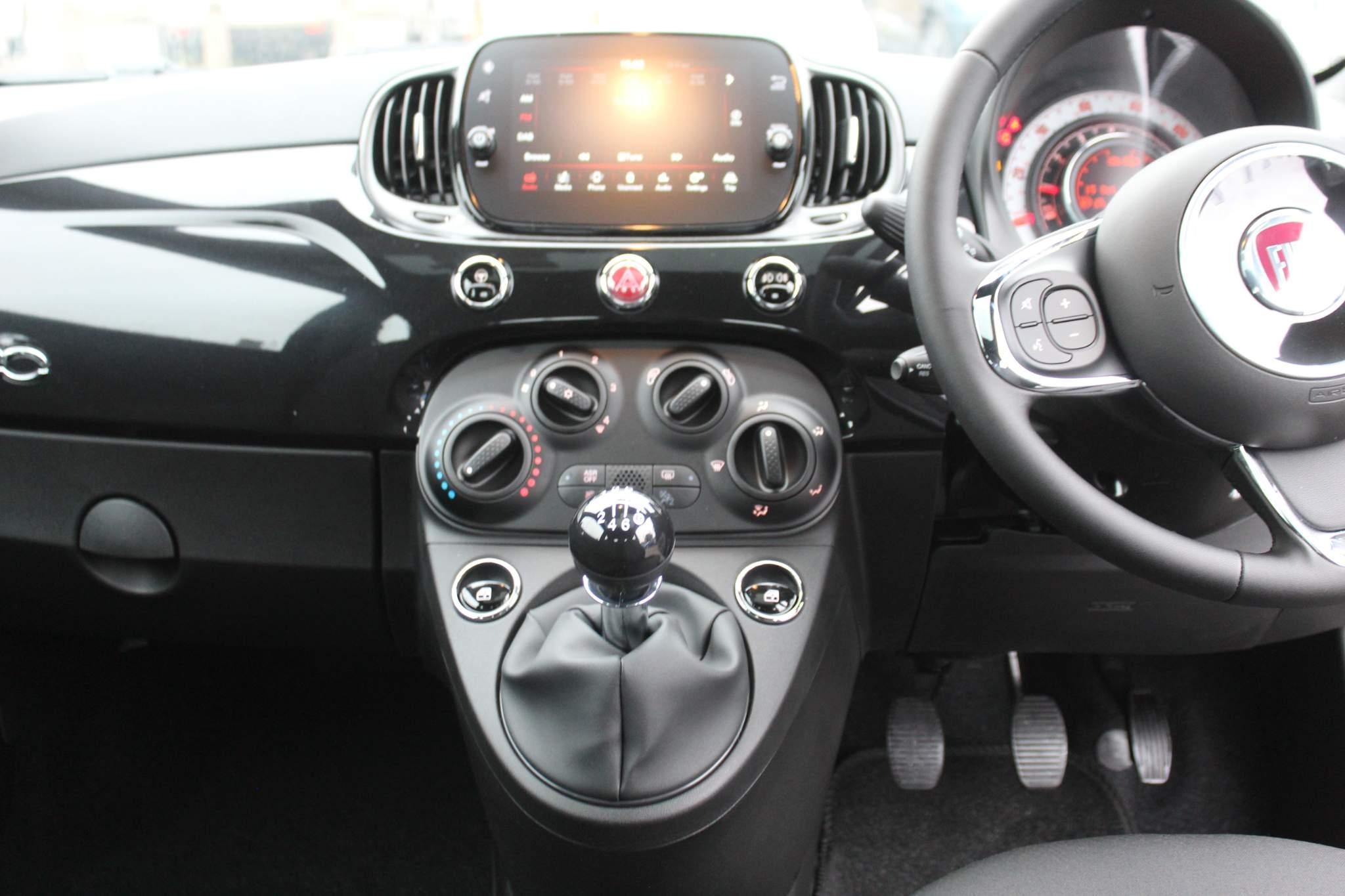 Fiat 500 Hybrid Image 20