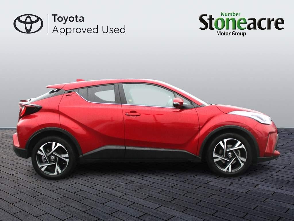 Toyota C-HR Image 4