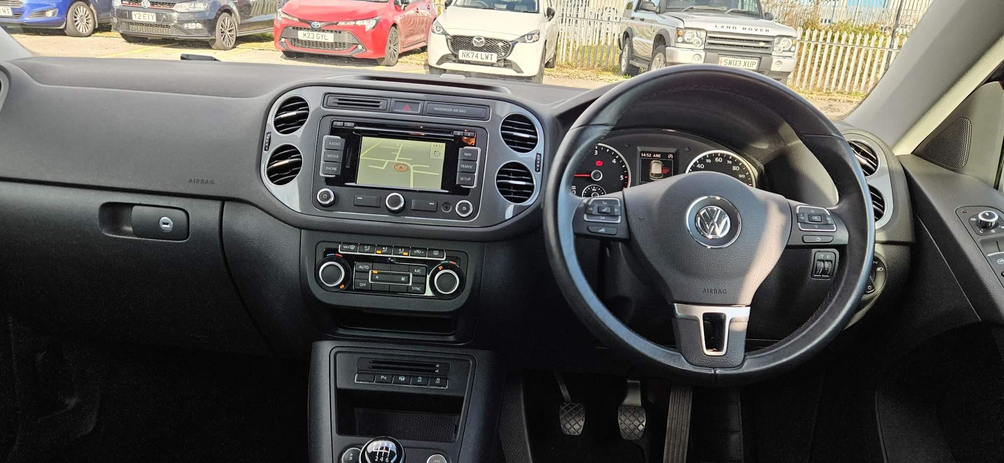 Volkswagen Tiguan Image 12