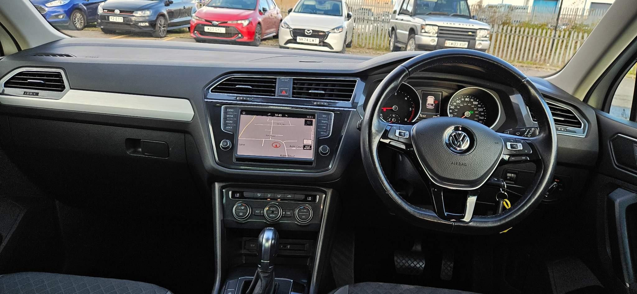 Volkswagen Tiguan Image 12