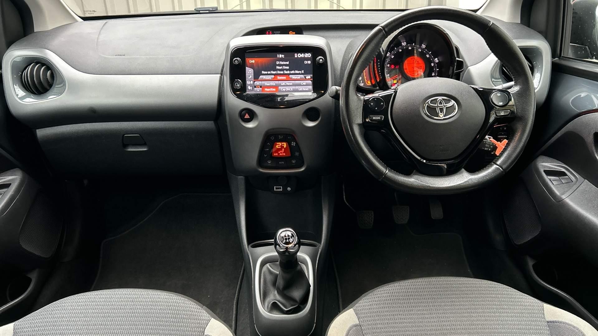 Toyota Aygo Image 11