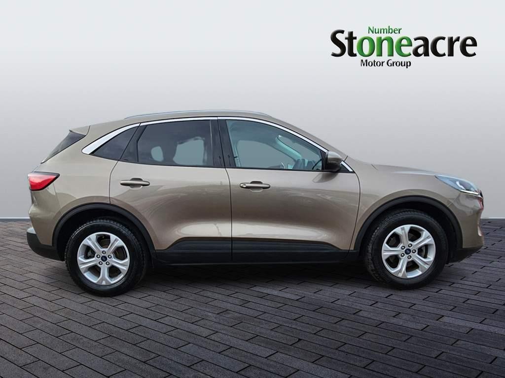 Ford Kuga Image 2