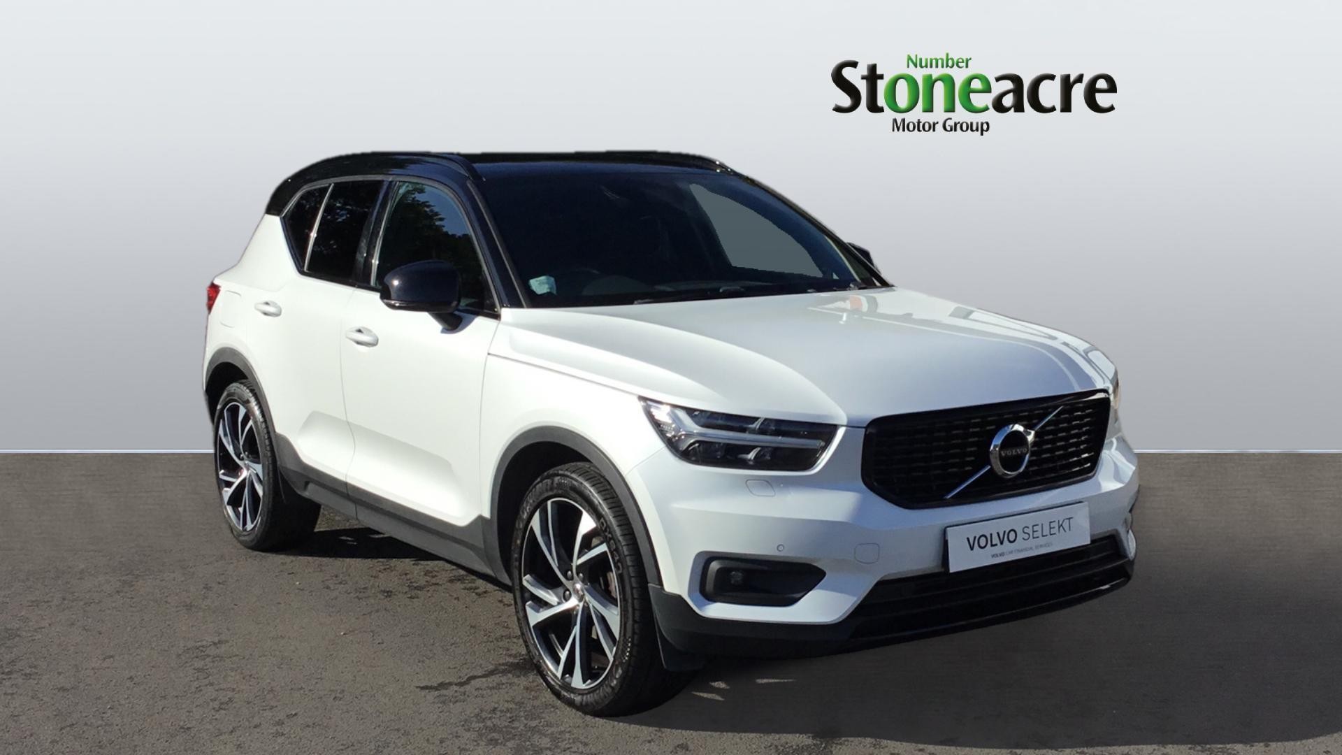 Volvo XC40 Image 1