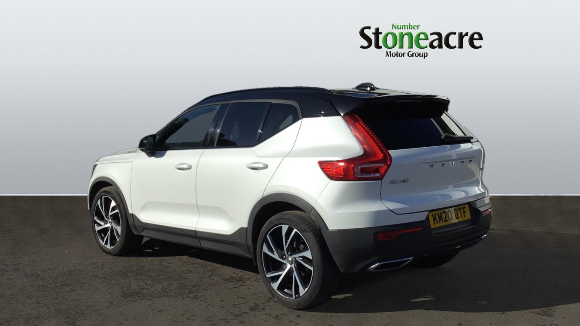 Volvo XC40 Image 2