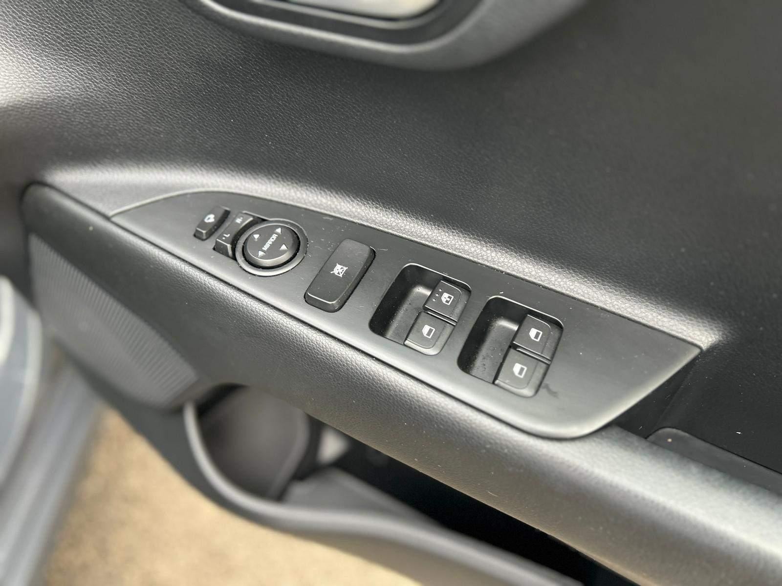 Kia Rio Image 17