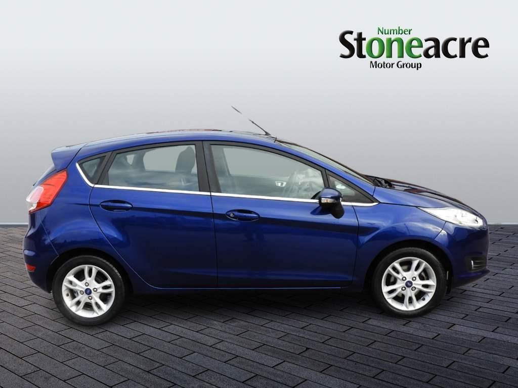 Ford Fiesta Image 2