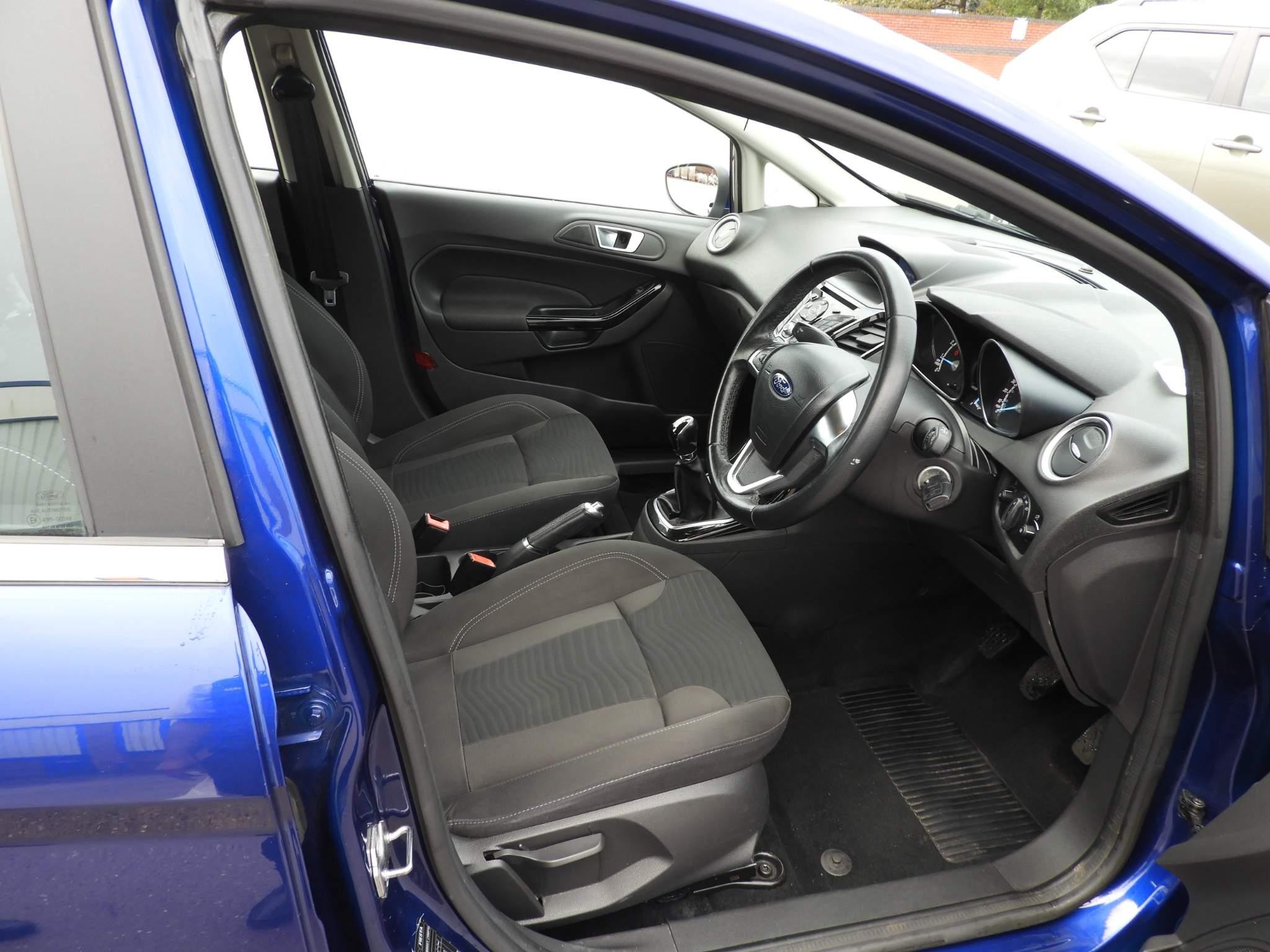 Ford Fiesta Image 10