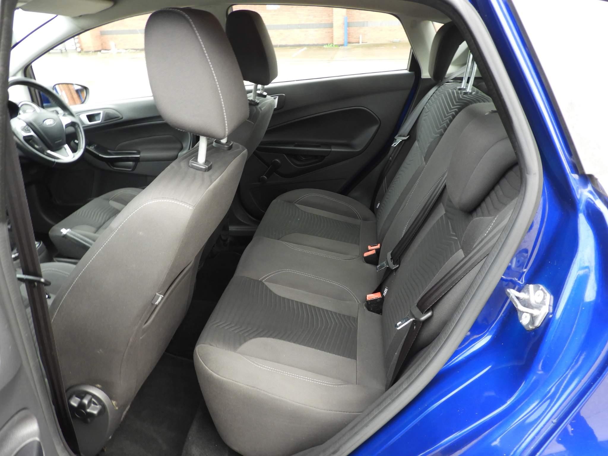 Ford Fiesta Image 19