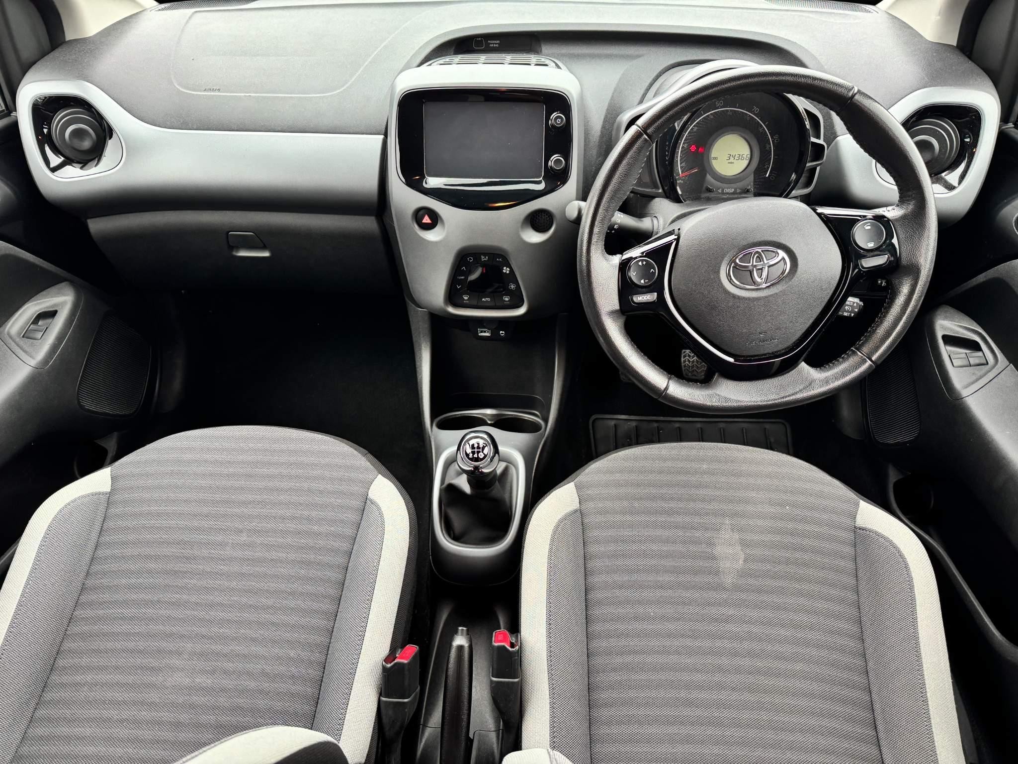 Toyota Aygo Image 17