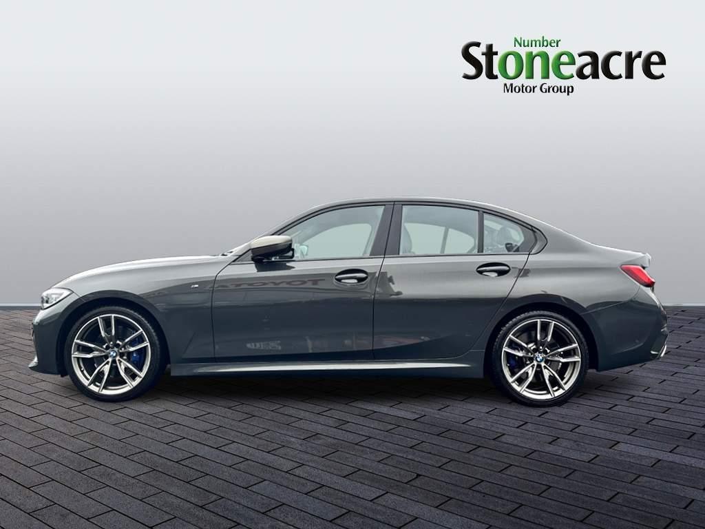 BMW 3 Series Image 6