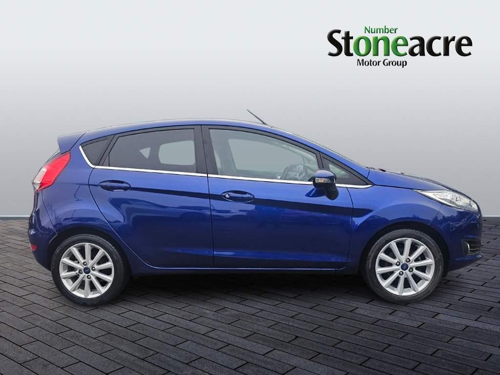 Ford Fiesta Image 2