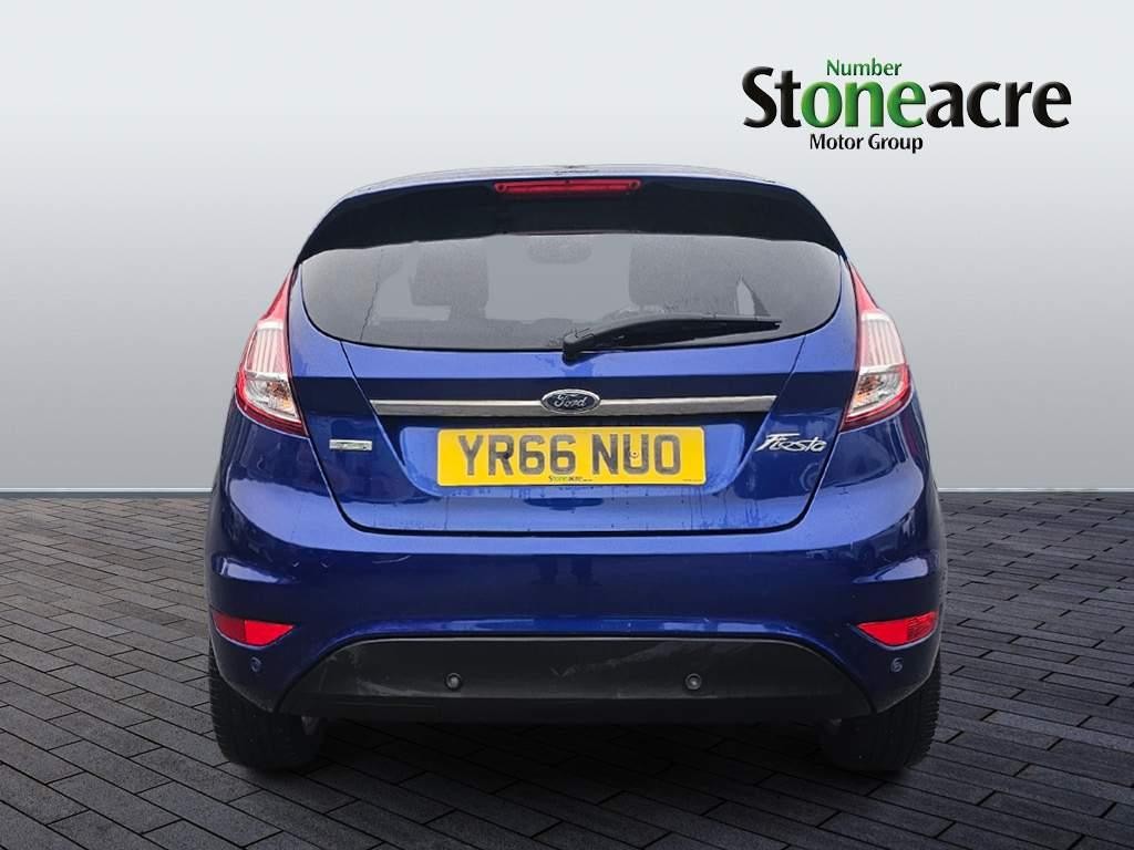 Ford Fiesta Image 4