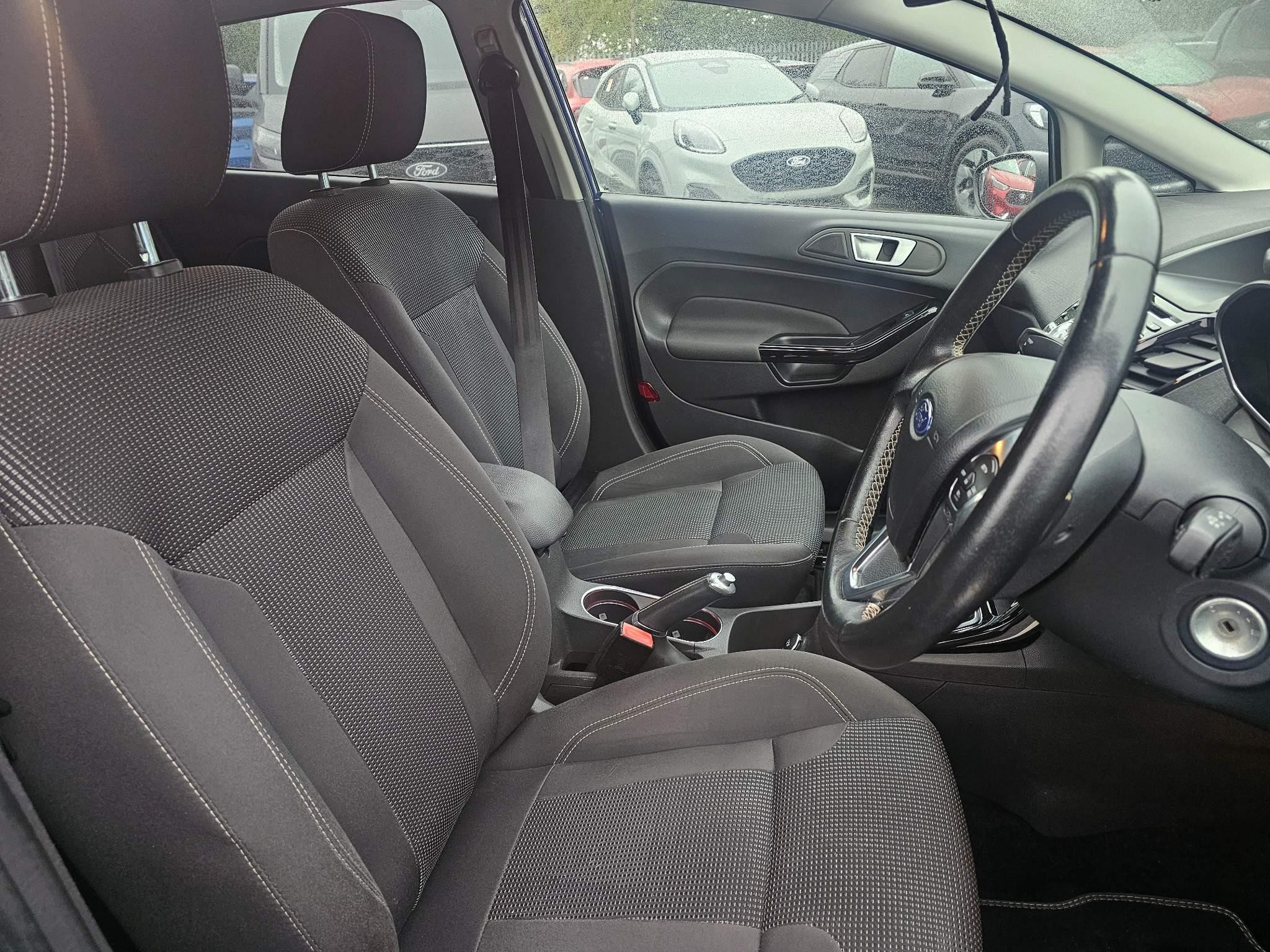 Ford Fiesta Image 10