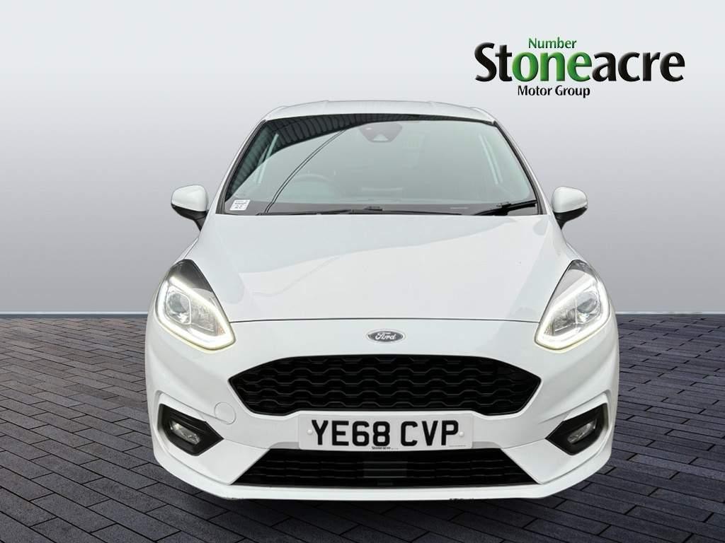 Ford Fiesta Image 8