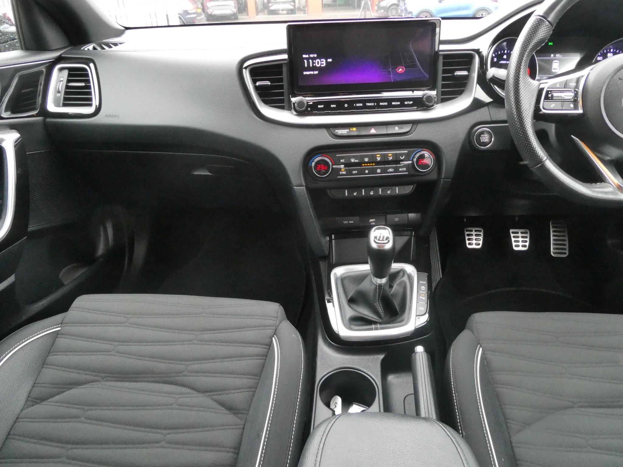 Kia Ceed Image 16