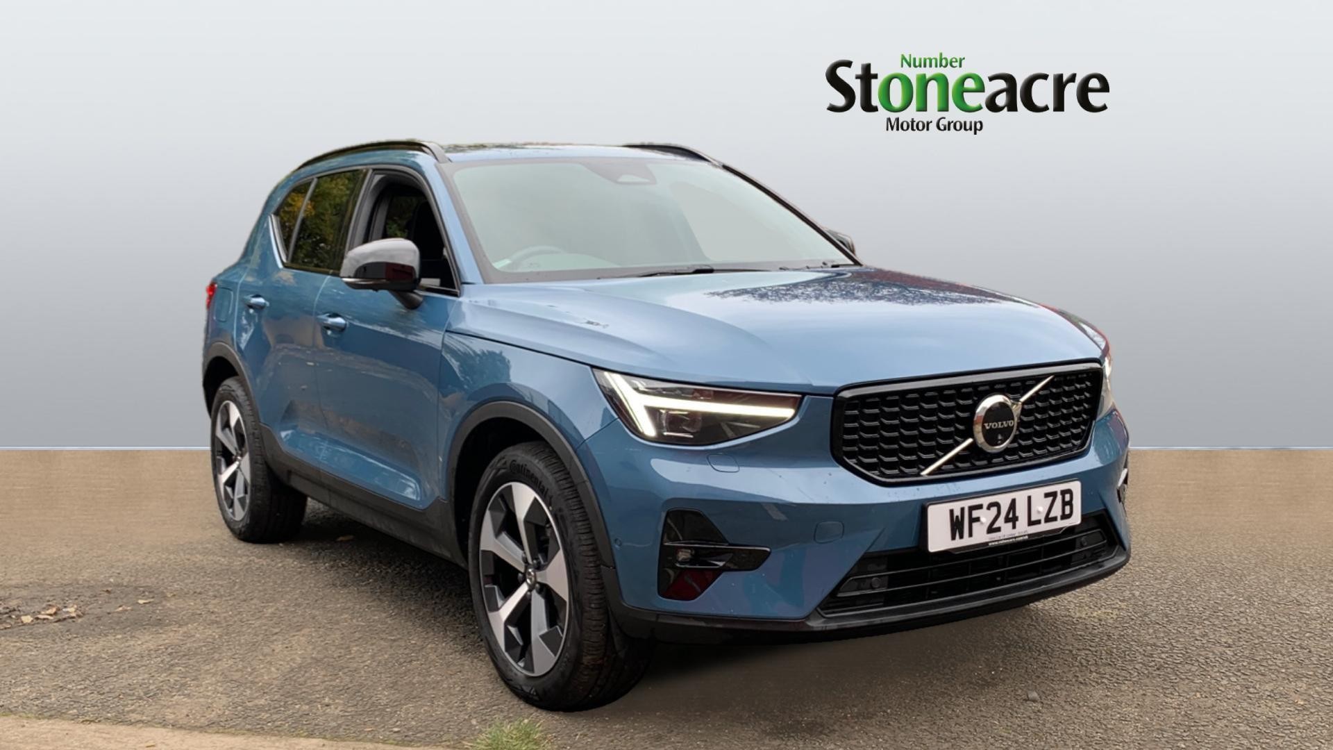 Volvo XC40 Image 1