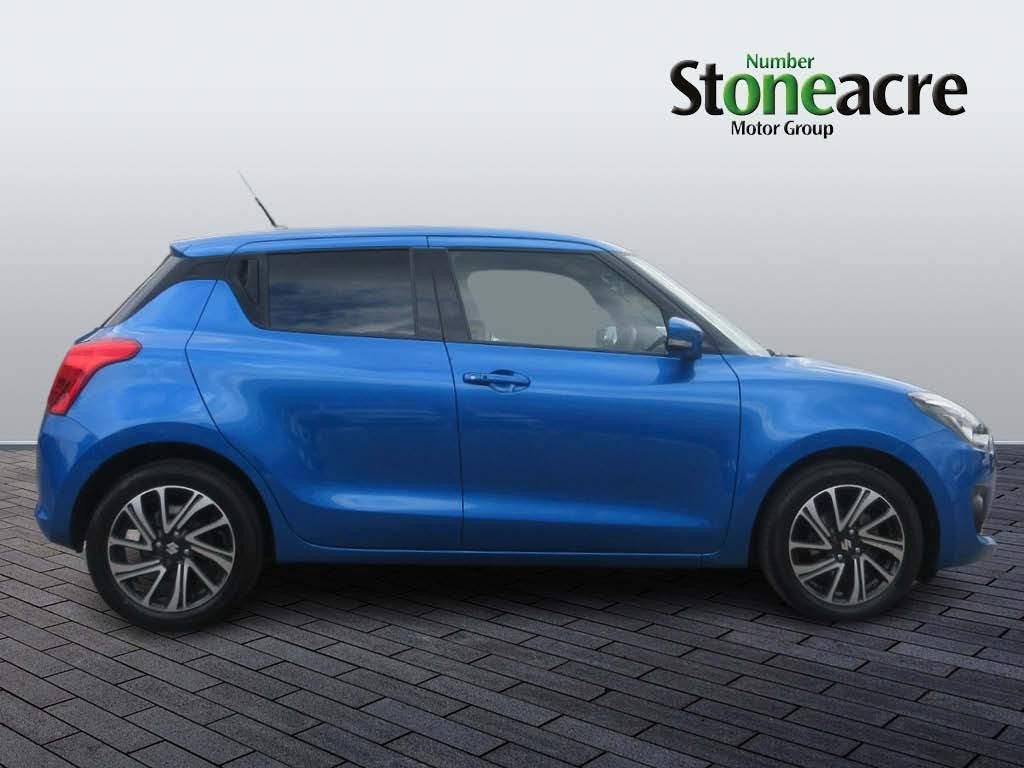 Suzuki Swift Image 2