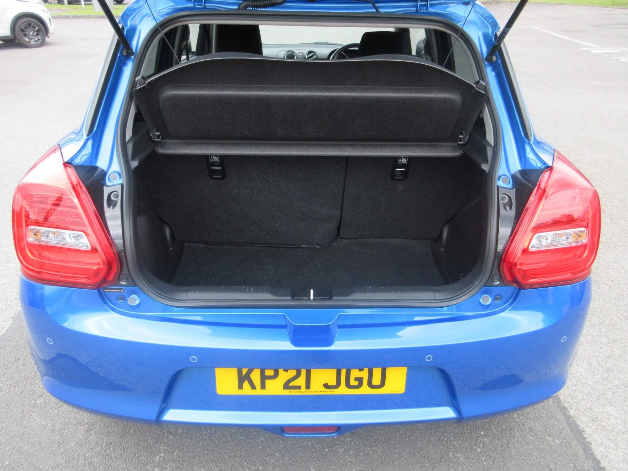 Suzuki Swift Image 10