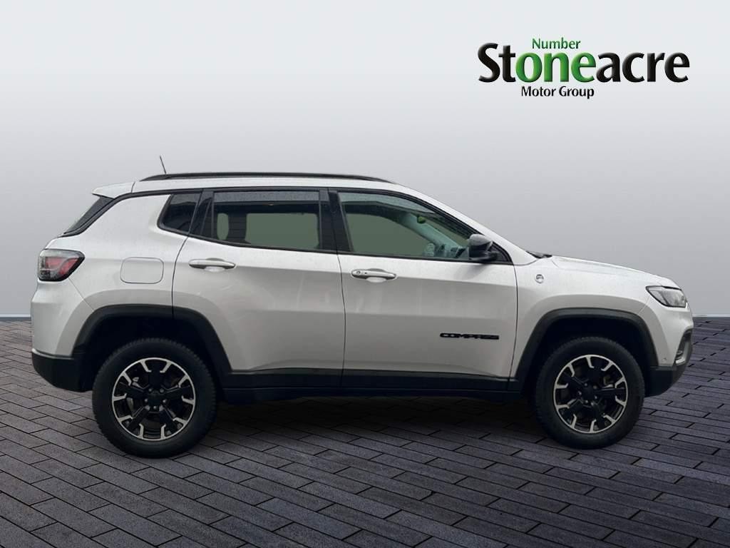 Jeep Compass Image 2