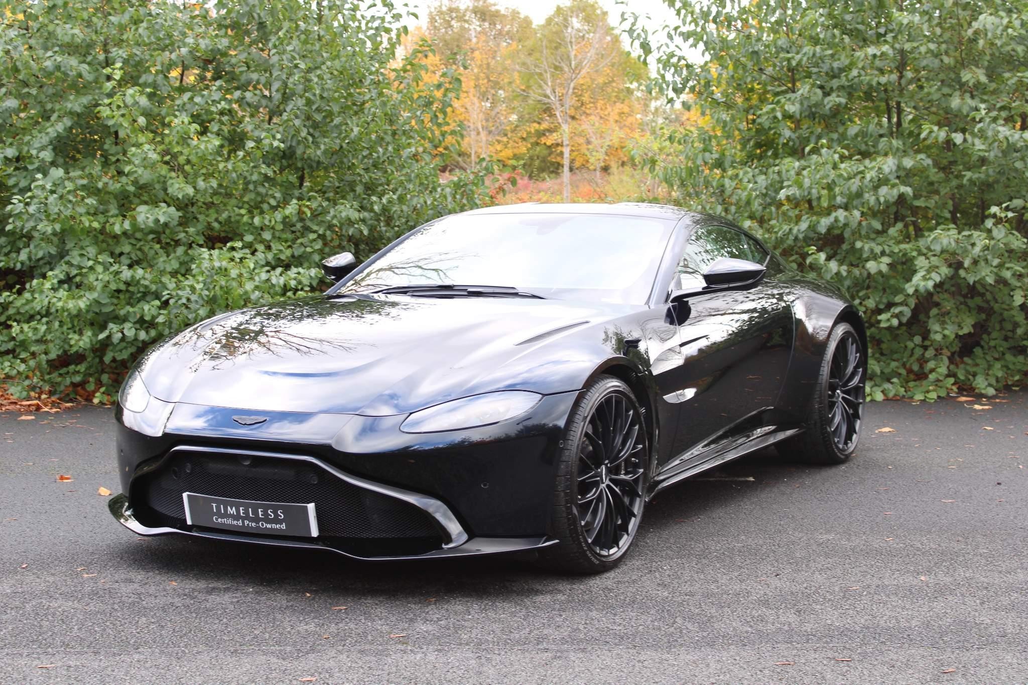 Aston Martin Vantage Image 24