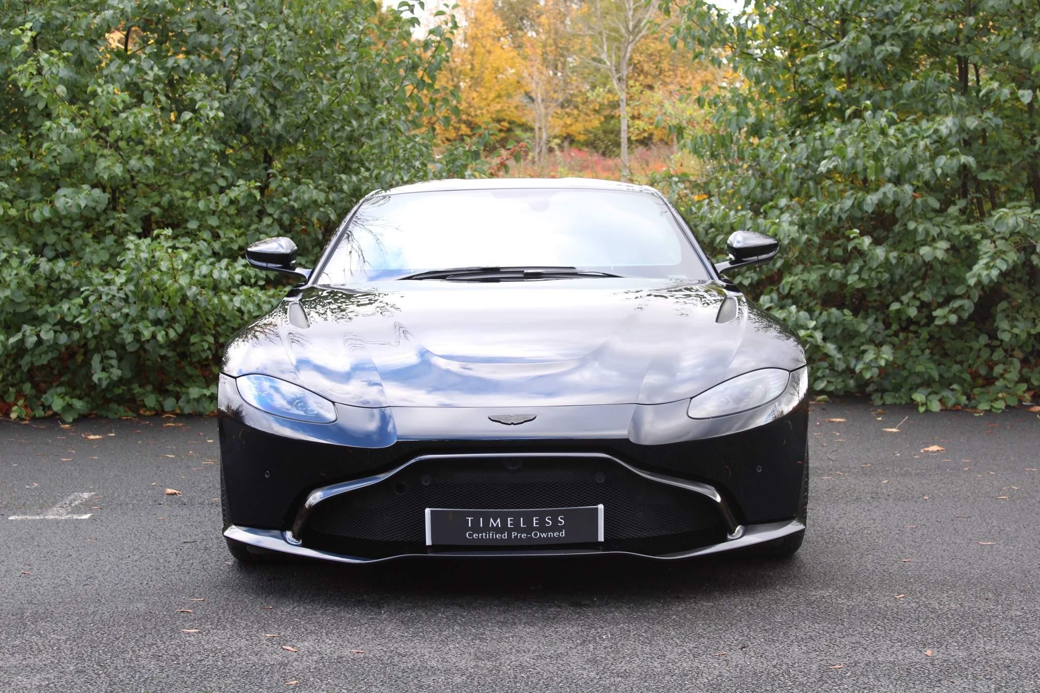 Aston Martin Vantage Image 25