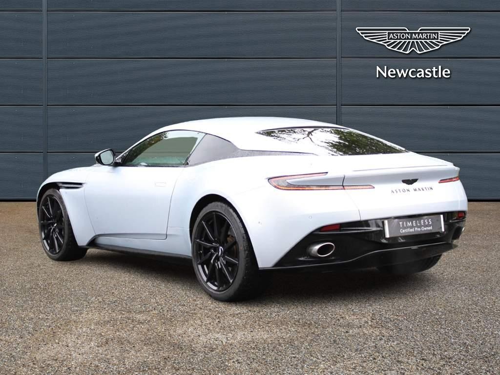 Aston Martin DB11 Image 2