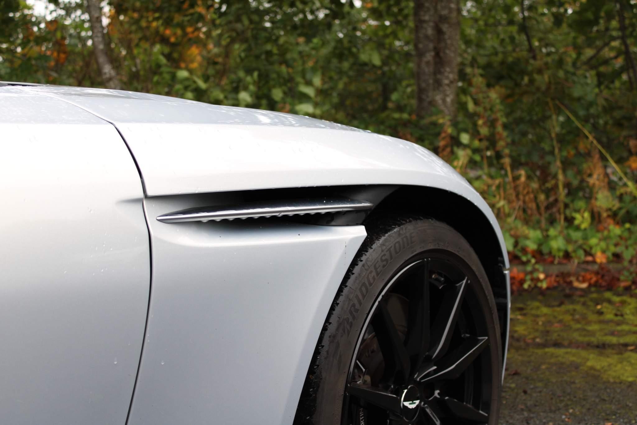 Aston Martin DB11 Image 9