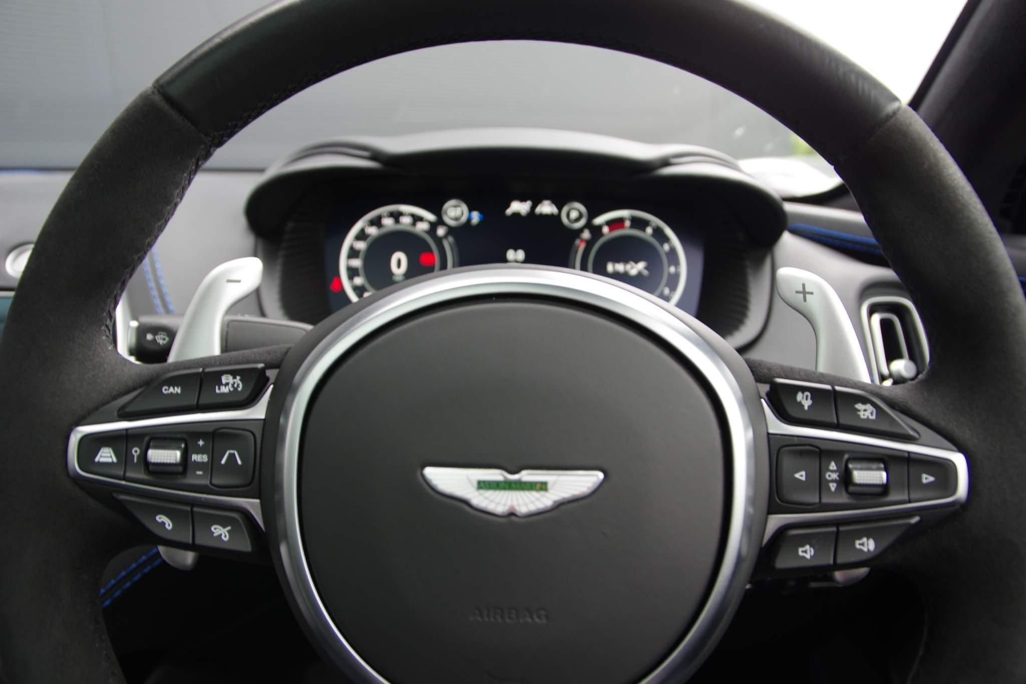 Aston Martin DBX Image 11