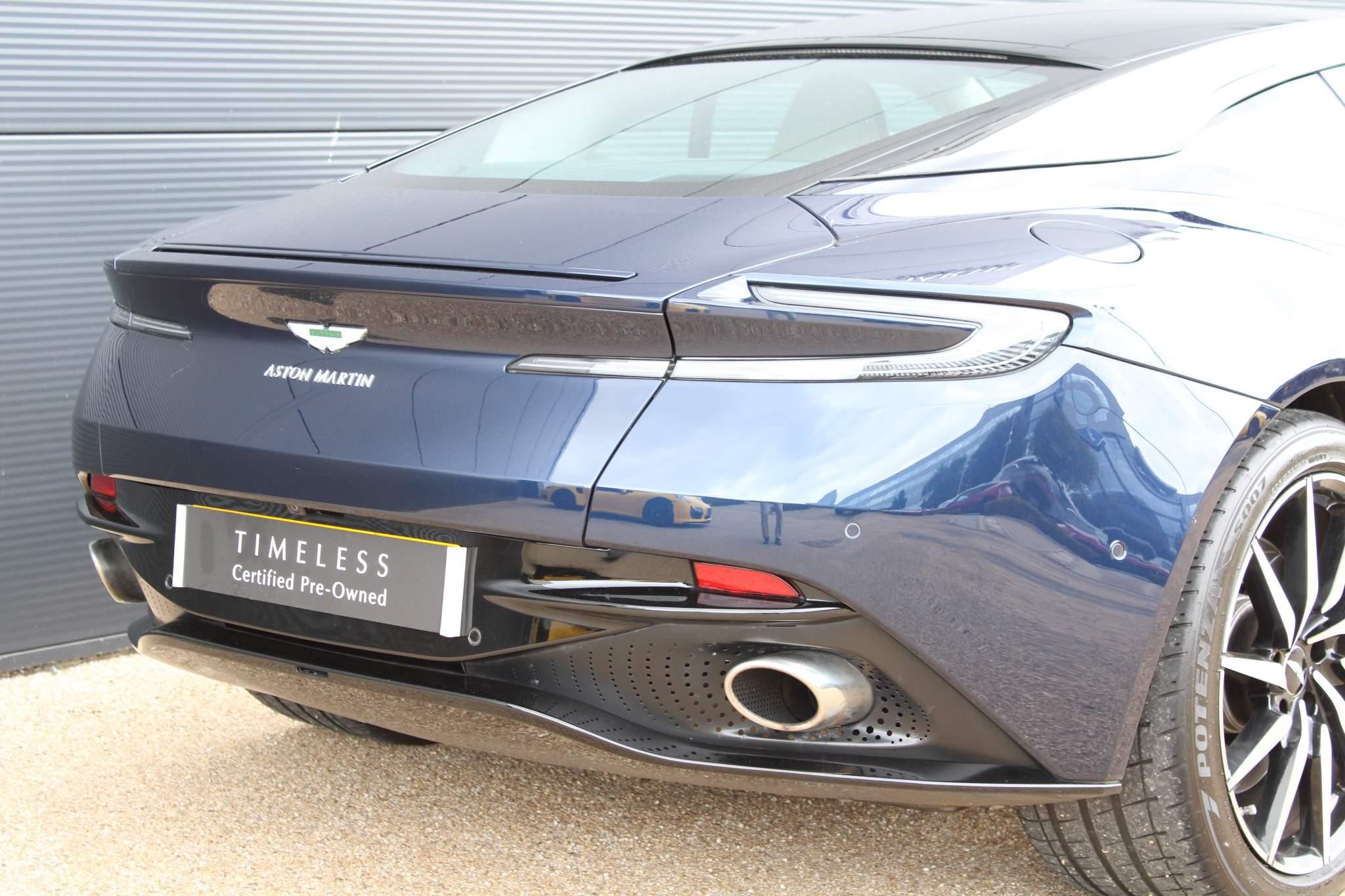 Aston Martin DB11 Image 8