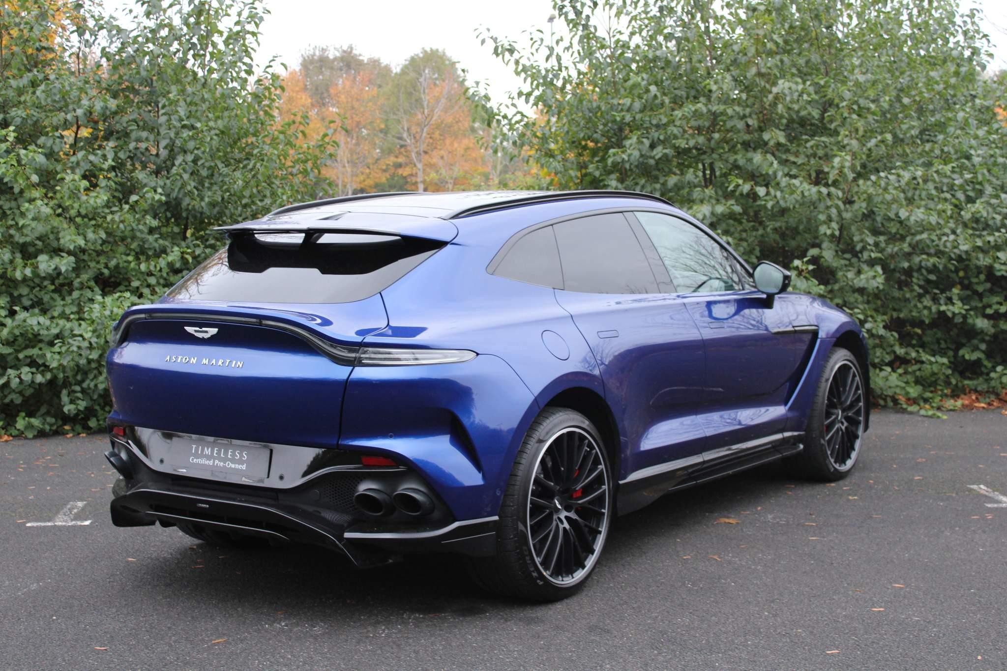 Aston Martin DBX Image 3