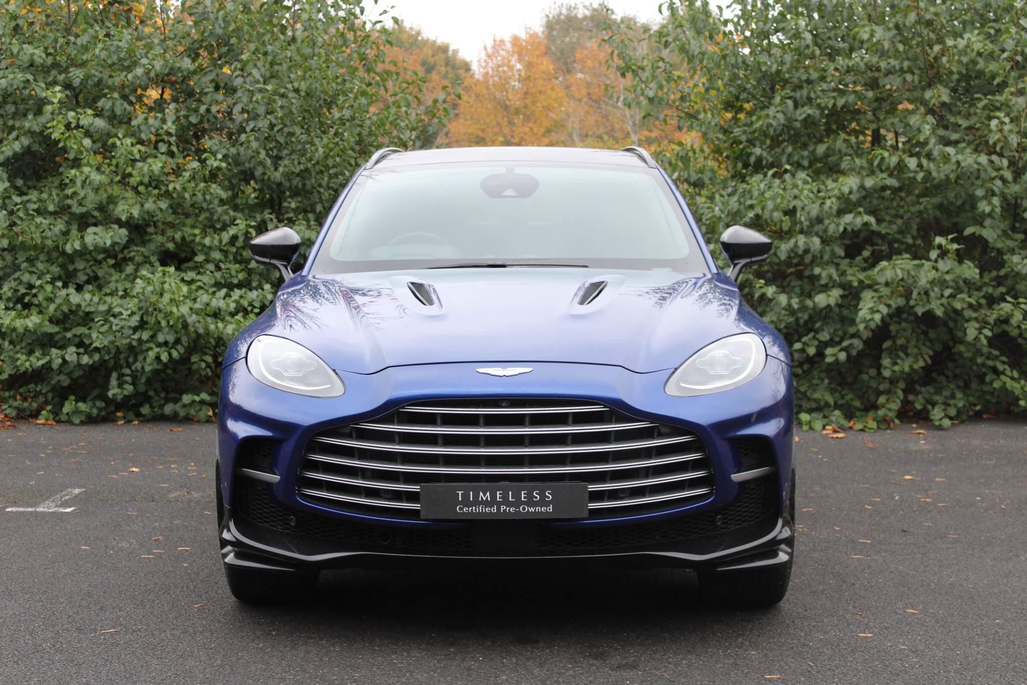 Aston Martin DBX Image 8