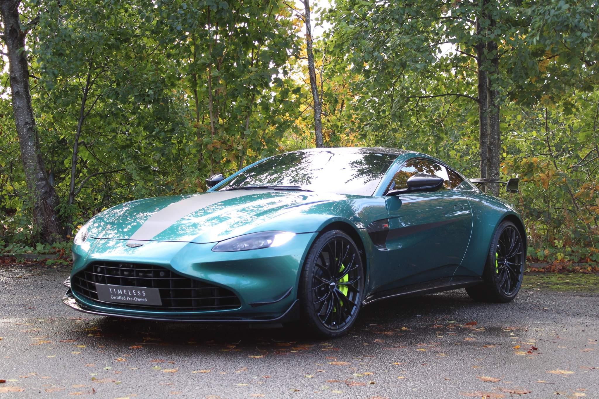 Aston Martin Vantage Image 15