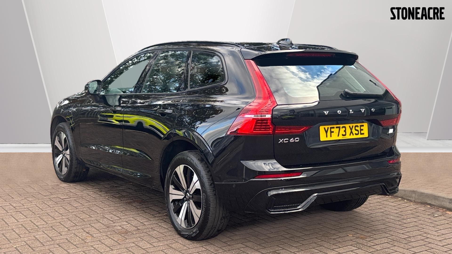 Volvo XC60 Image 2