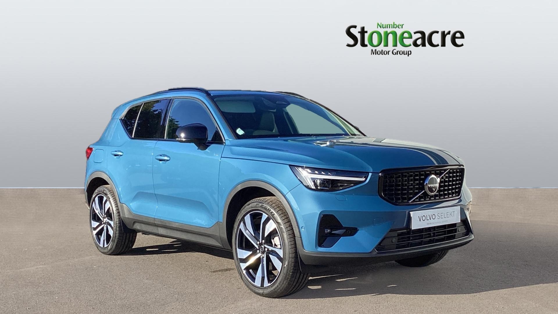 Volvo XC40 Image 1