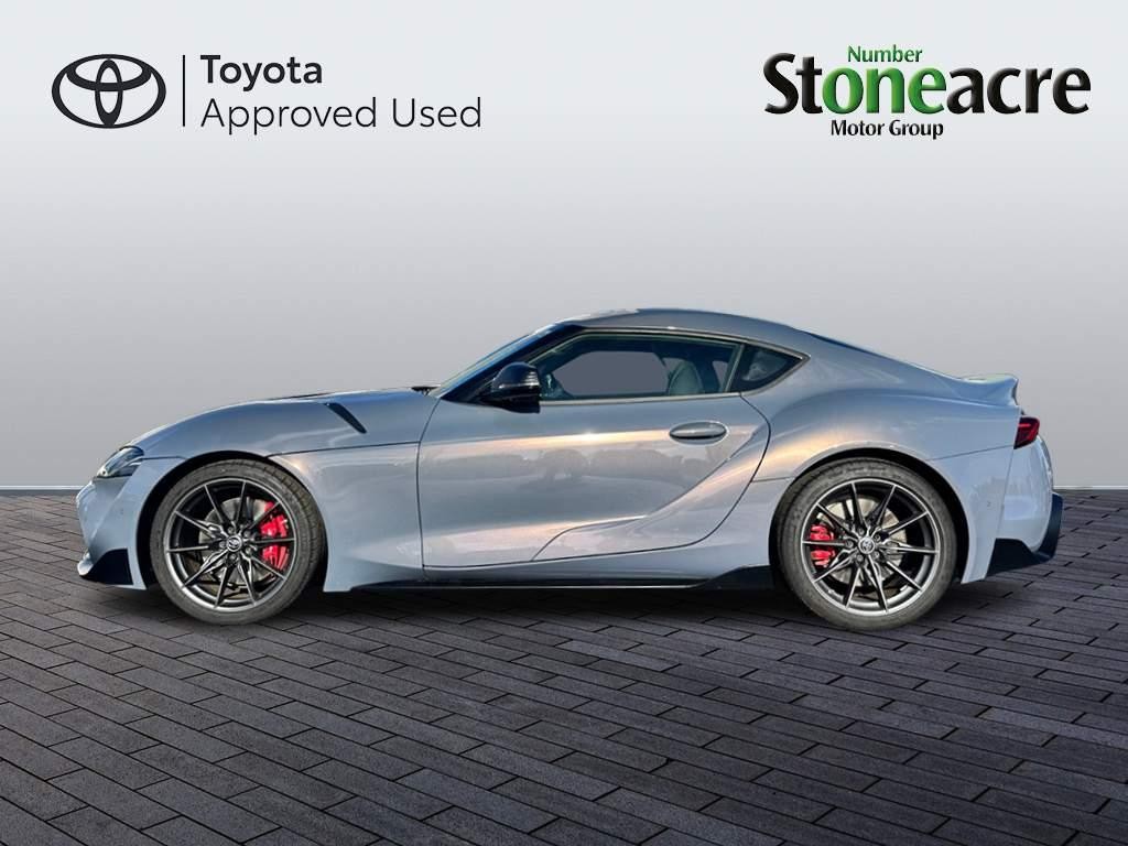 Toyota Supra Image 8