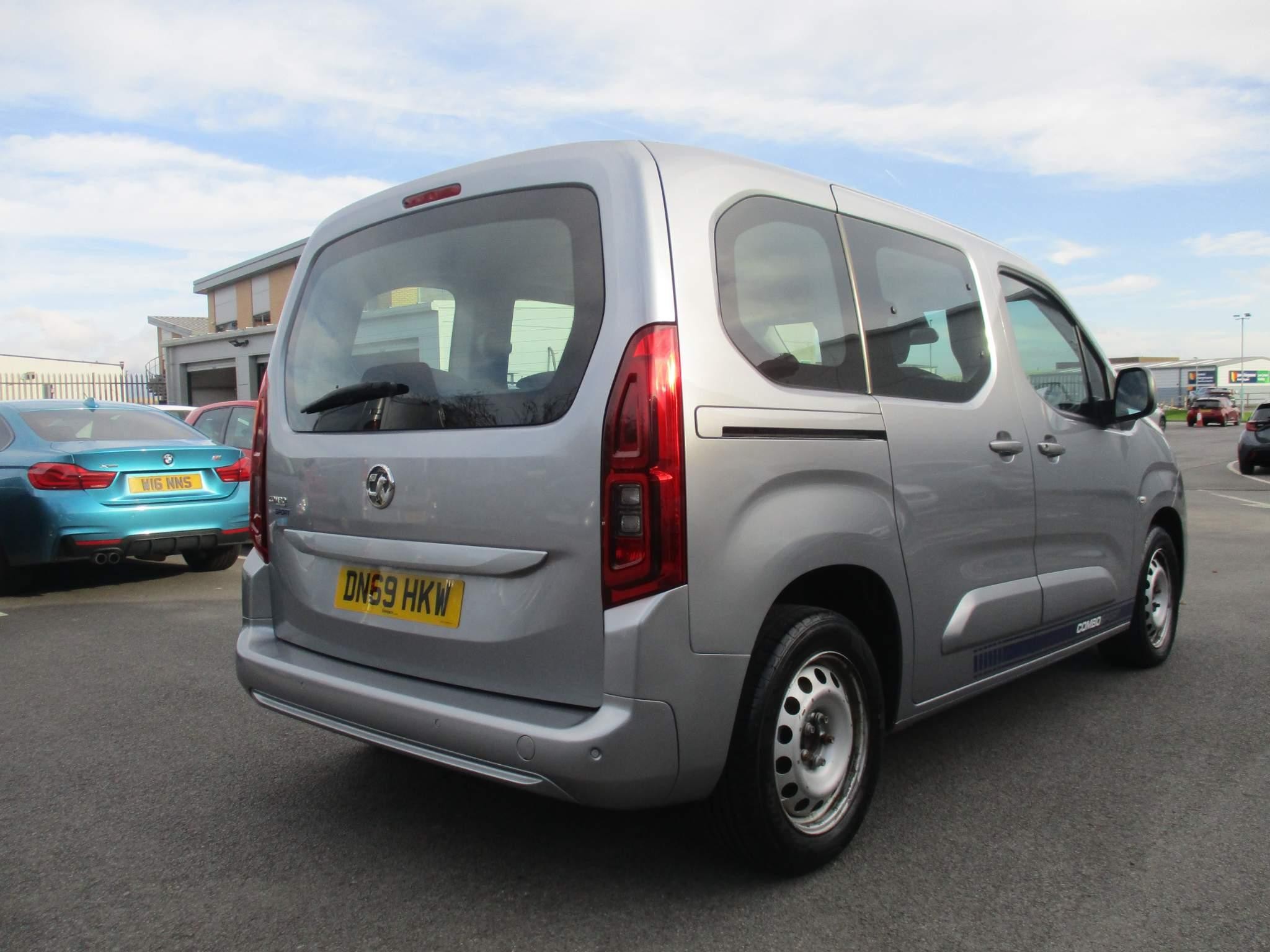 Vauxhall Combo Life Image 7