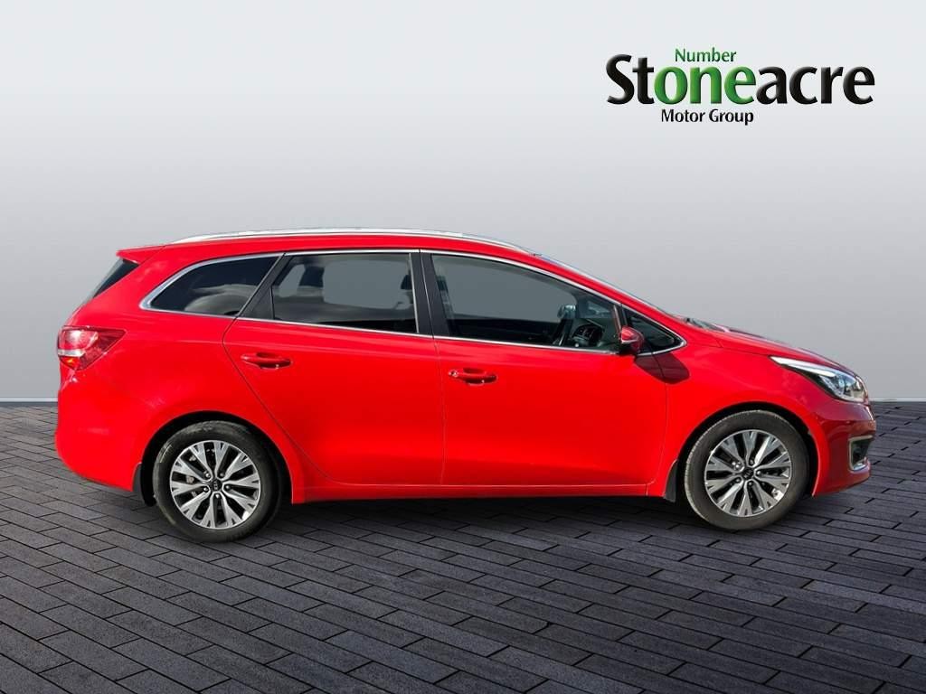 Kia Ceed Image 2