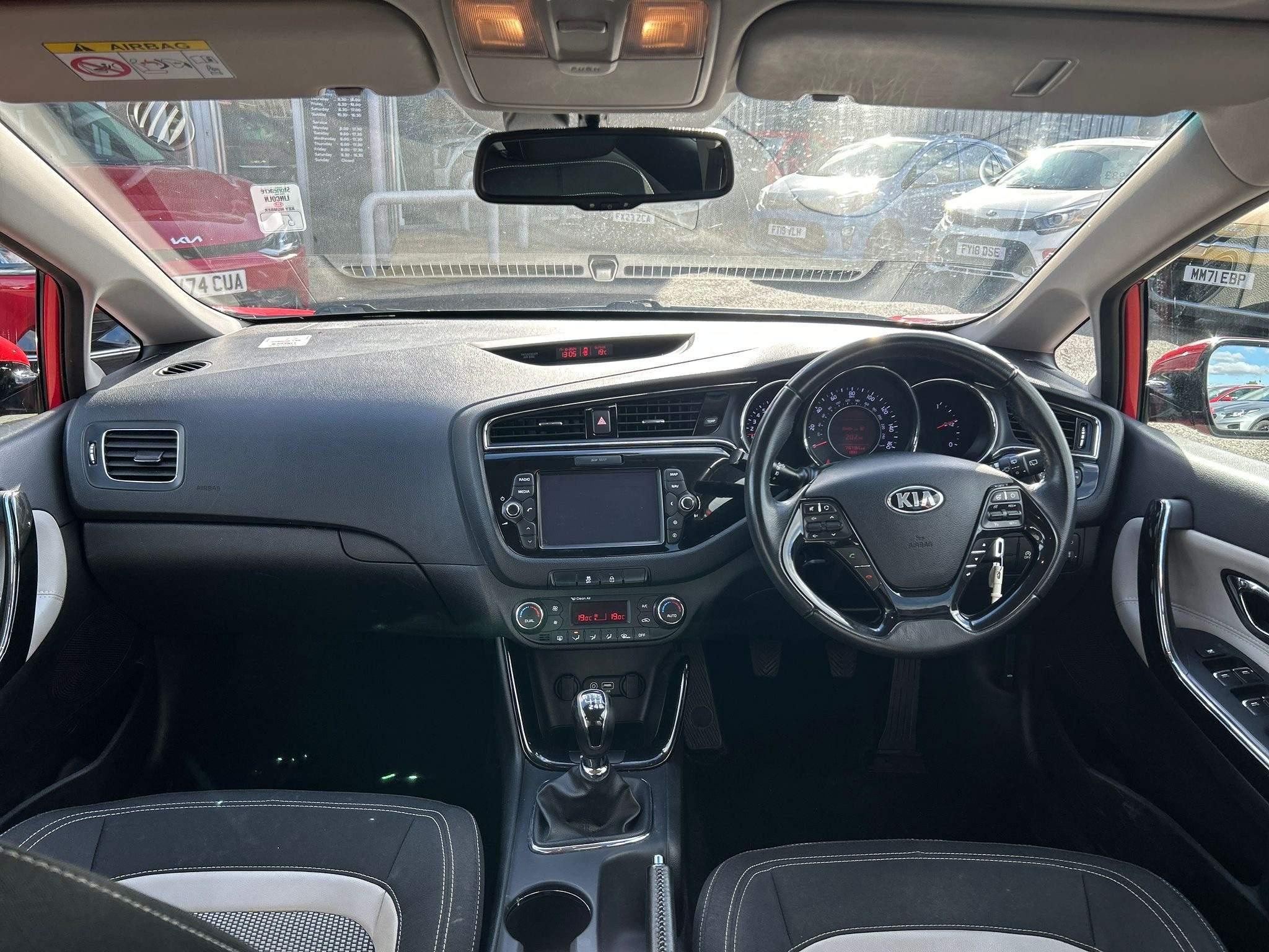 Kia Ceed Image 15