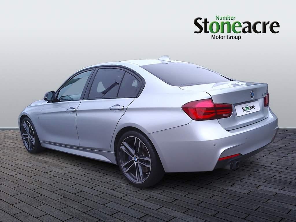 BMW 3 Series Image 5