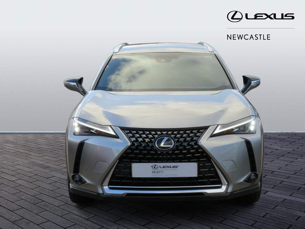 Lexus UX 250h Image 10