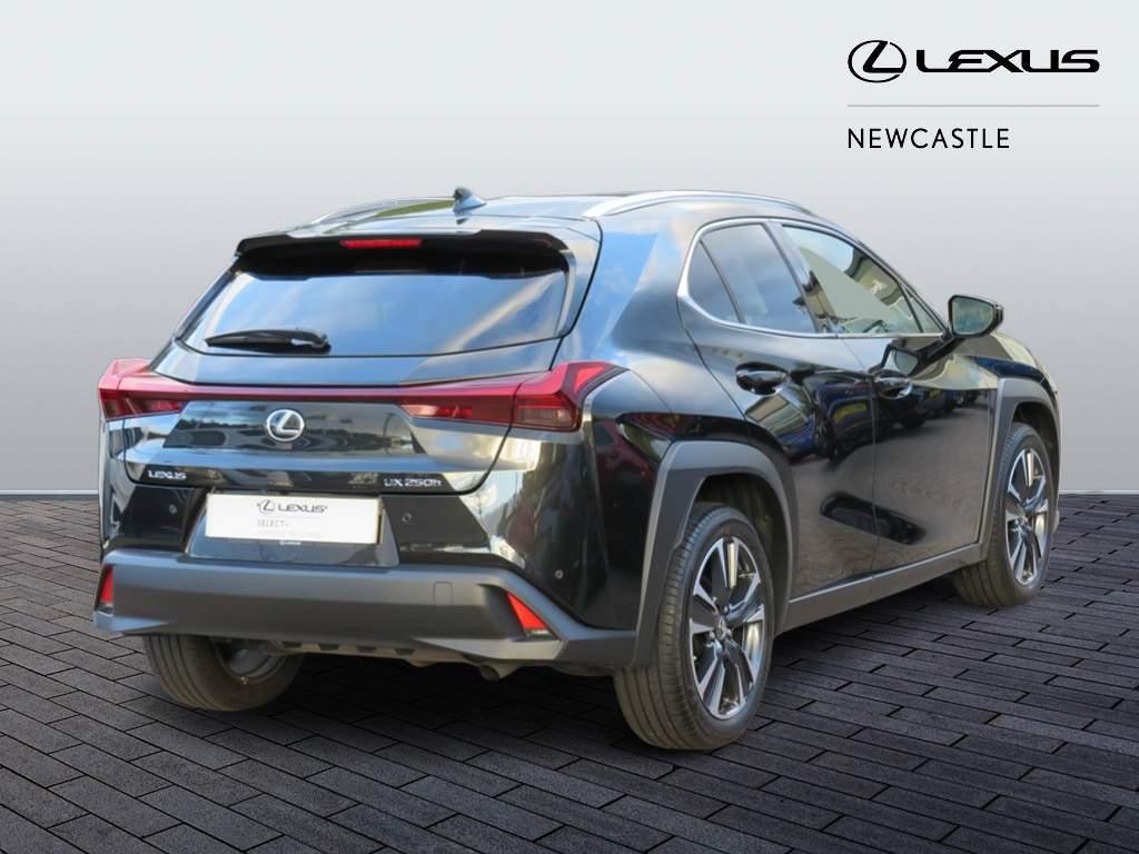 Lexus UX Self-Charging Hybrid Image 5