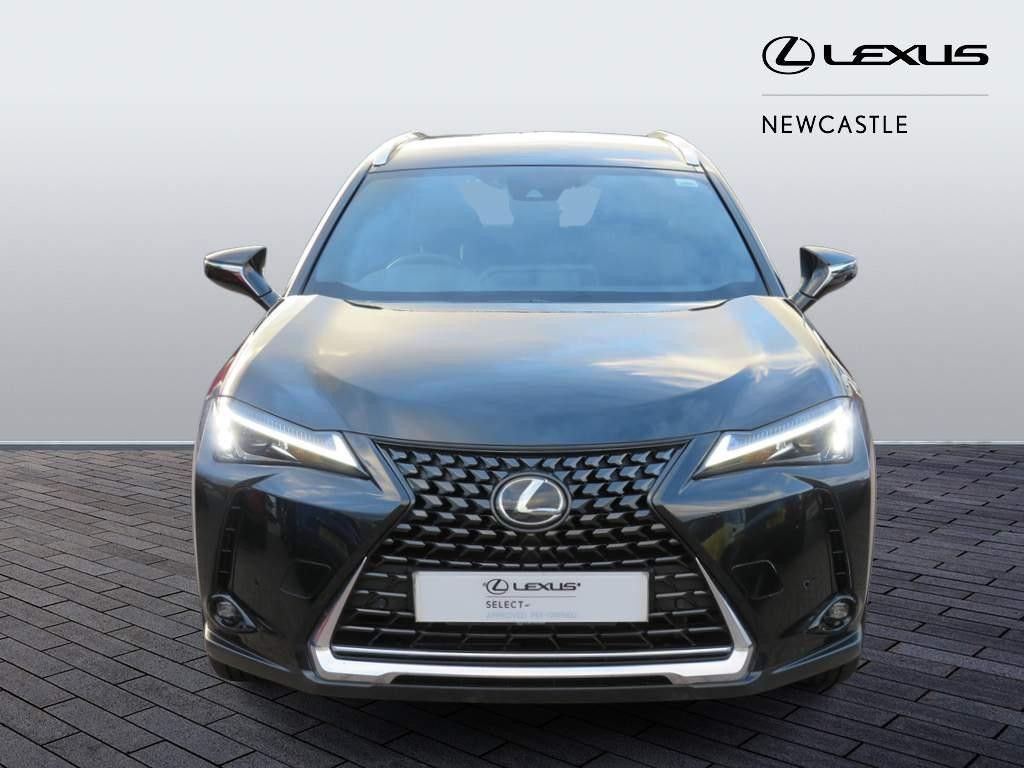 Lexus UX Self-Charging Hybrid Image 10