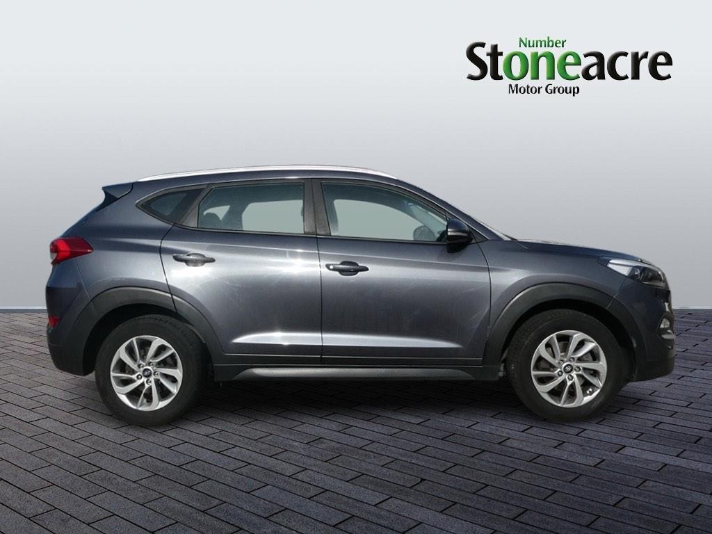 Hyundai TUCSON Image 2