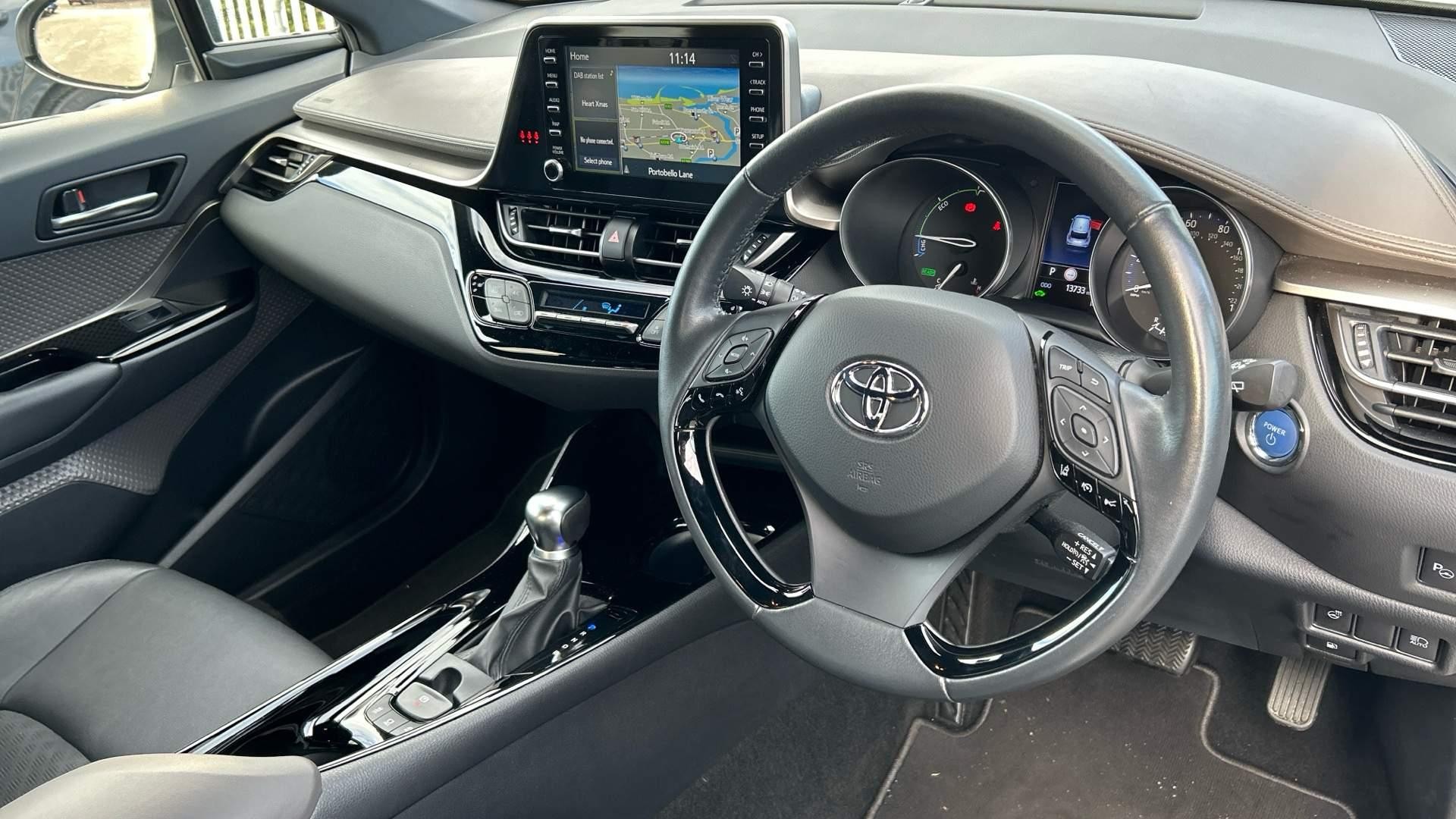 Toyota C-HR Image 10