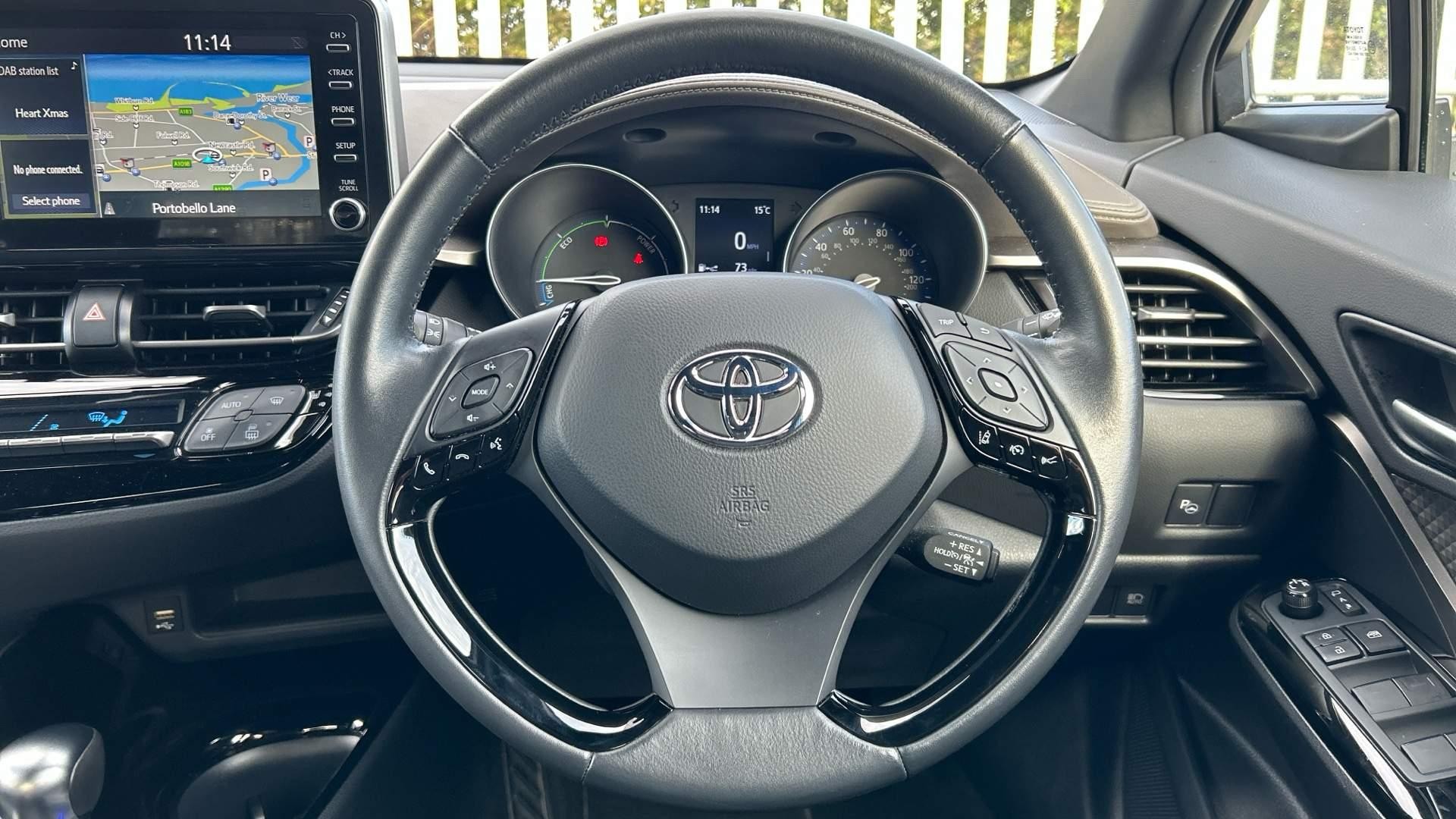 Toyota C-HR Image 12