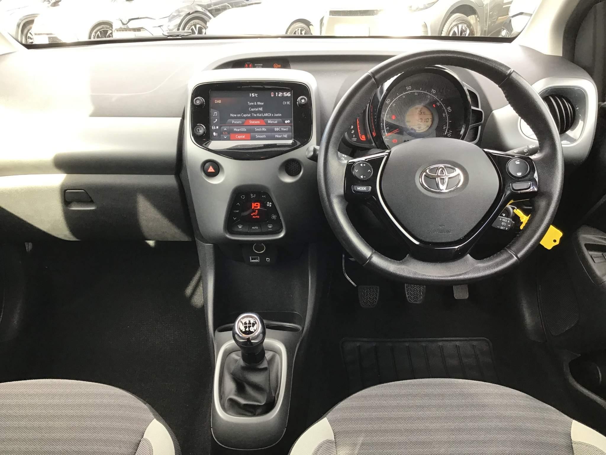 Toyota Aygo Image 14