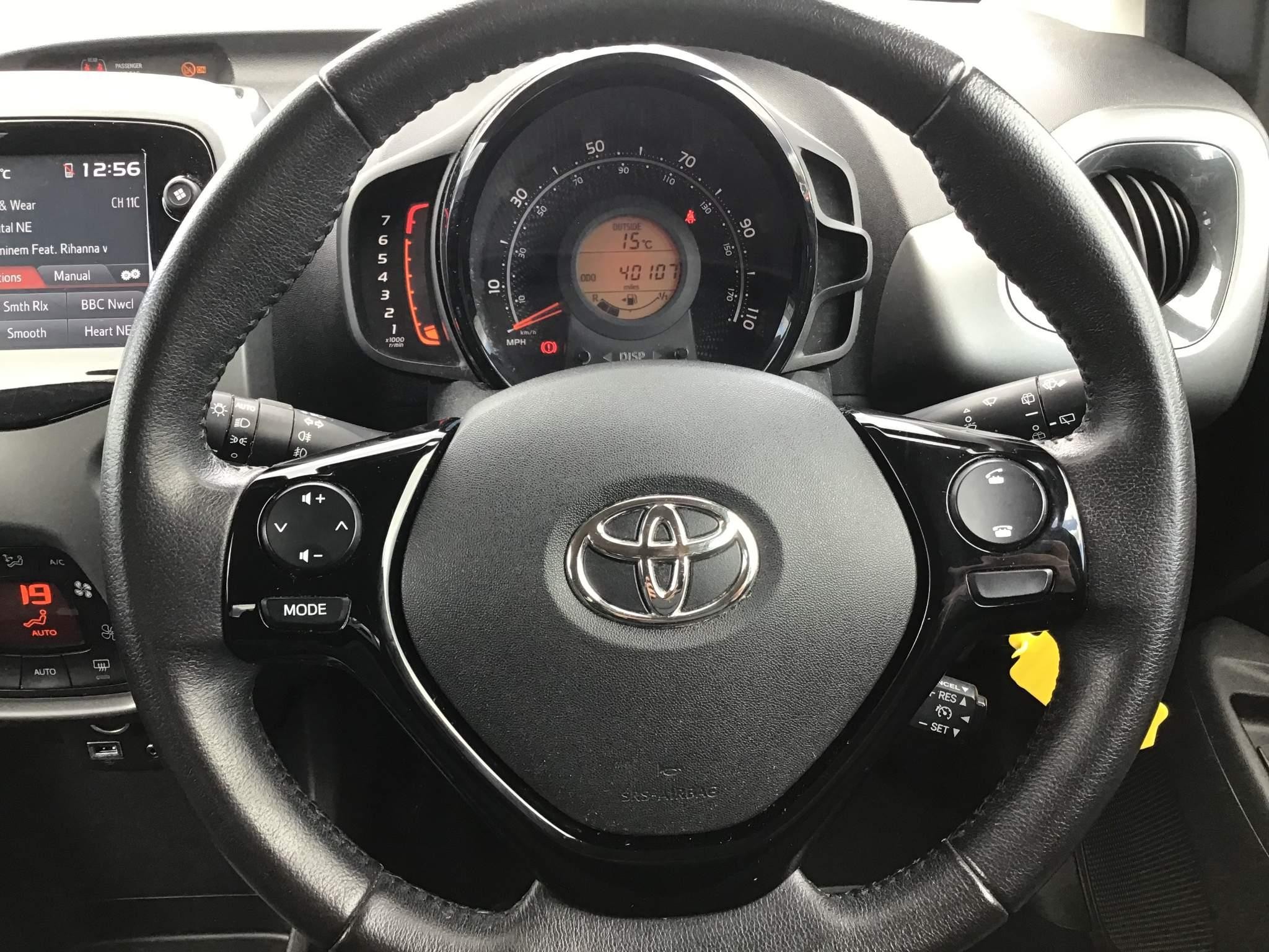 Toyota Aygo Image 17