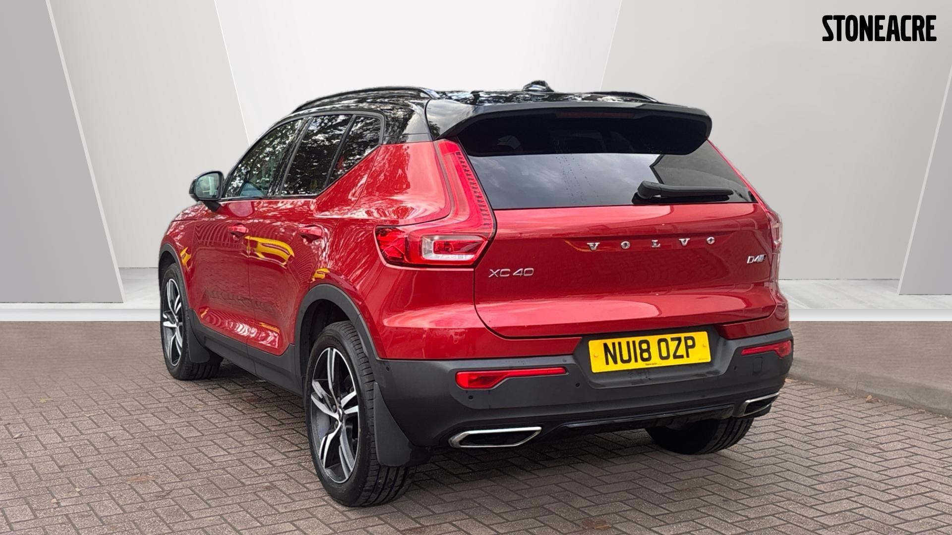 Volvo XC40 Image 2