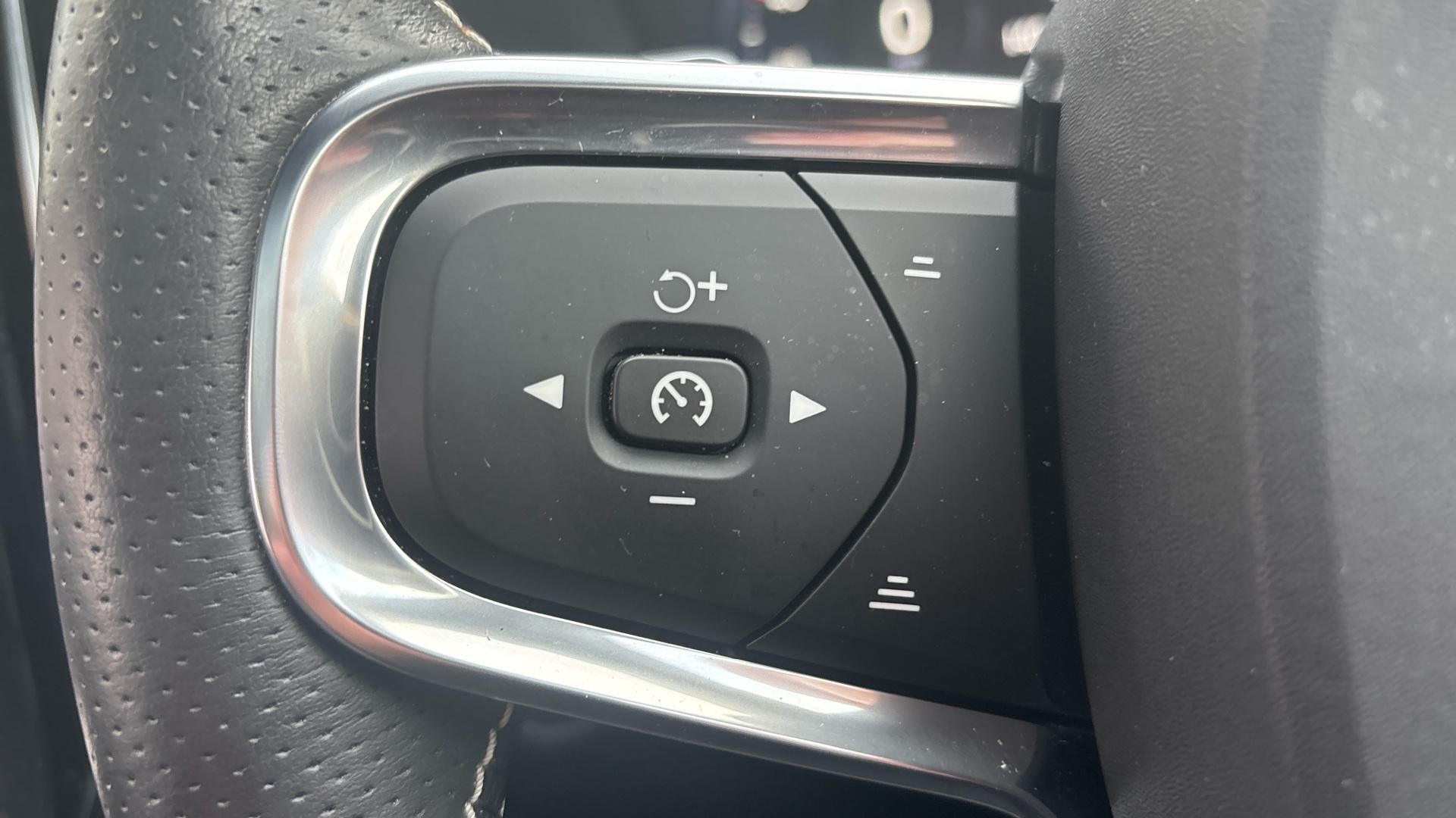 Volvo XC40 Image 18